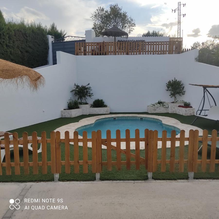 La Casa De La Abuela Guest House Setenil De Las Bodegas Luaran gambar